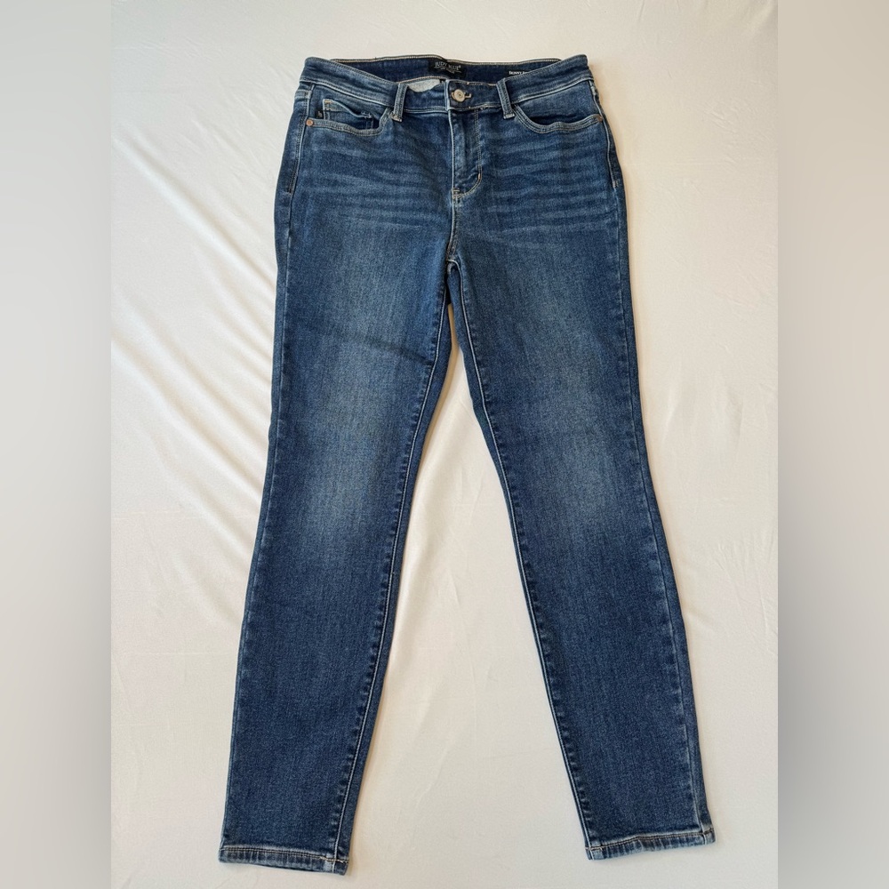 Judy Blue Skinny Jeans Women’s 9 / 29 Medium Wash Stretch